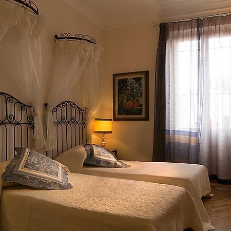 B&B La Locandiera กาญเนอ-ซูร์-แมร์ ภายนอก รูปภาพ