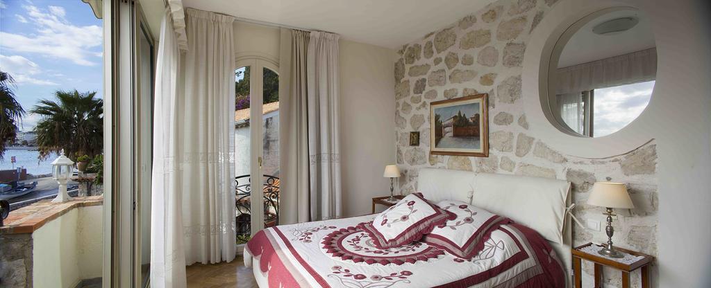 B&B La Locandiera กาญเนอ-ซูร์-แมร์ ภายนอก รูปภาพ